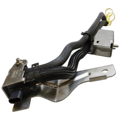 downloaded_images\genuine-ford-1916981-edge-s-max-galaxy-20-dohc-mid-exhaust-section-sensor-2016-1-1VhfG-zecUMzsqvhwbyyKb8pUxVIZwpcS_38b58f81-c472-4551-a1ec-392229917a1d.jpg