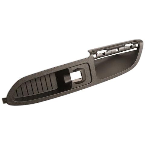 downloaded_images\genuine-ford-2034338-cover-1-17wnktjFNE7Eg-xpyKyhKVN0aSTFkXZtd.jpg