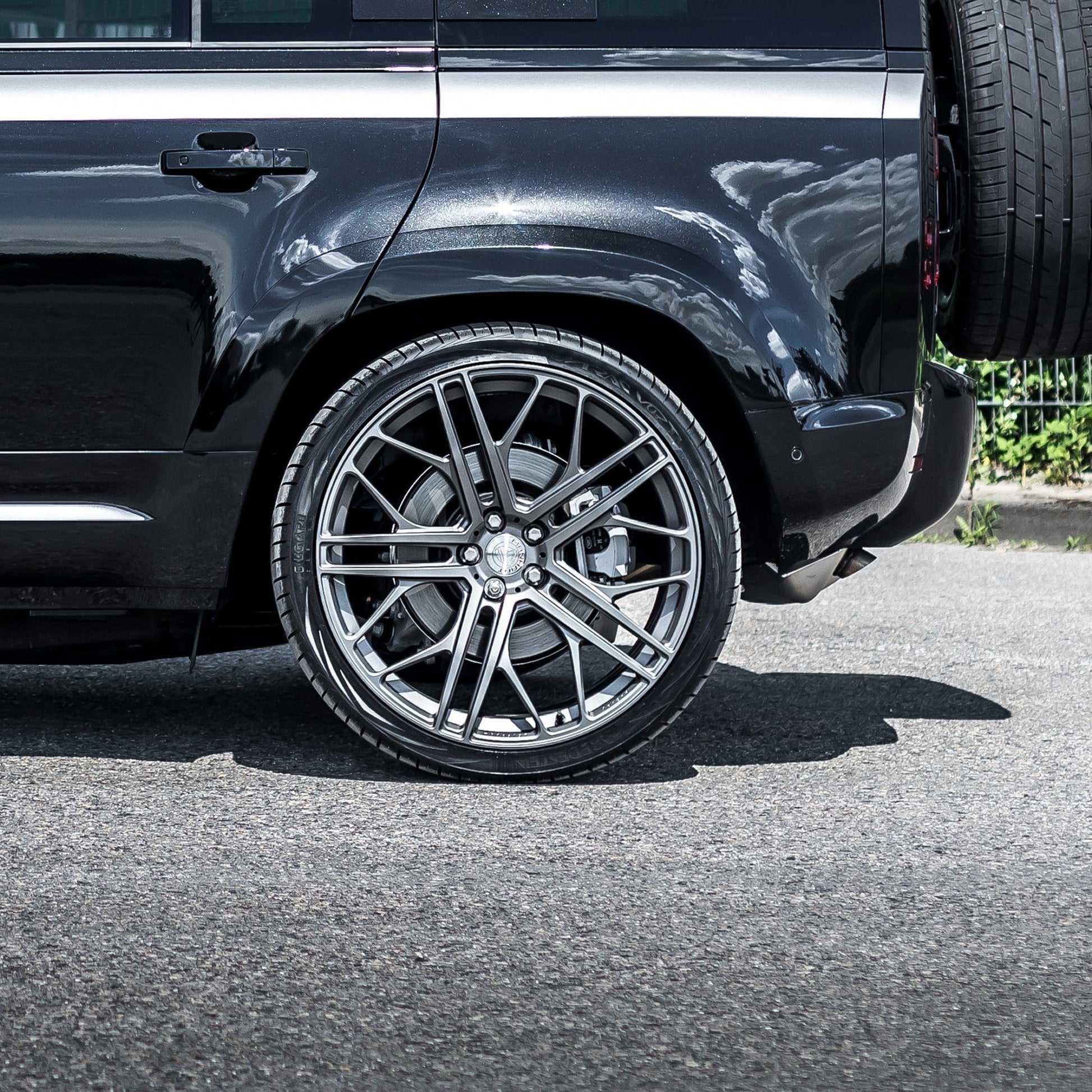 MANHART MHRDEFFL22105 FORGED LINE RIM SET FOR LAND ROVER DEFENDER - LIGHT GREY