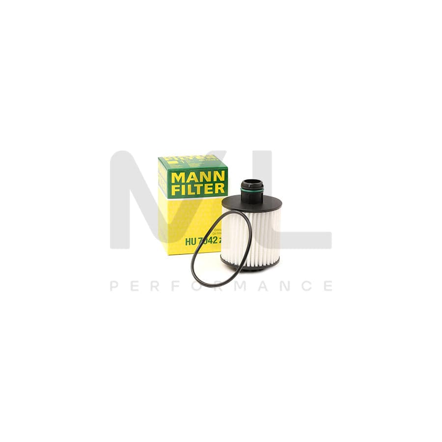 MANN-FILTER HU 7042 z Oil Filter with seal, Filter Insert