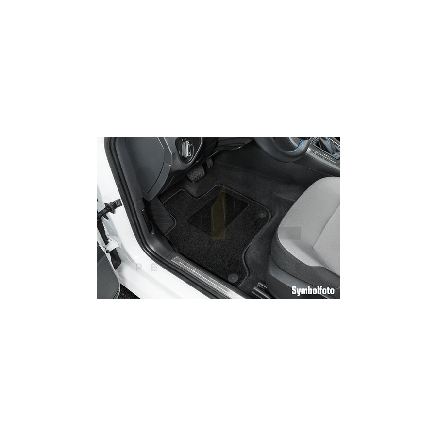WALSER 80164 Floor mat set for HYUNDAI i10 Textile, Front and Rear, Quantity: 4, Black