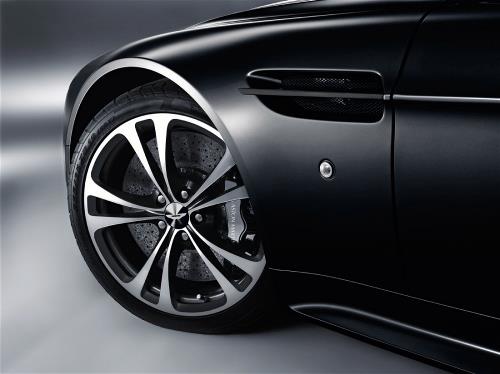 Aston Martin AD23-36-10045 19" 10 Spoke Forged Wheel Kit Gloss Black Diamond Turned | ML Performance US Car Parts